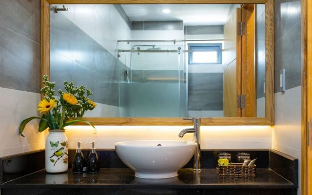 Da Nang Sunrise Sea Hotel & Apartment