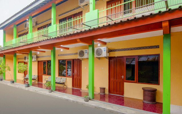Super OYO 1788 House 24