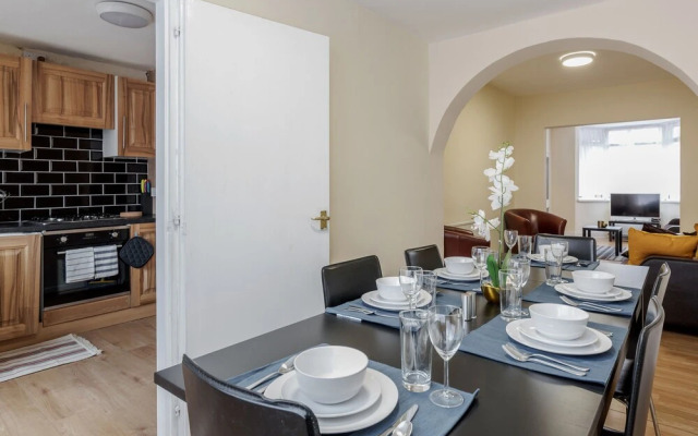 Beautiful 2-bed House in Quiet Cul-de-sac
