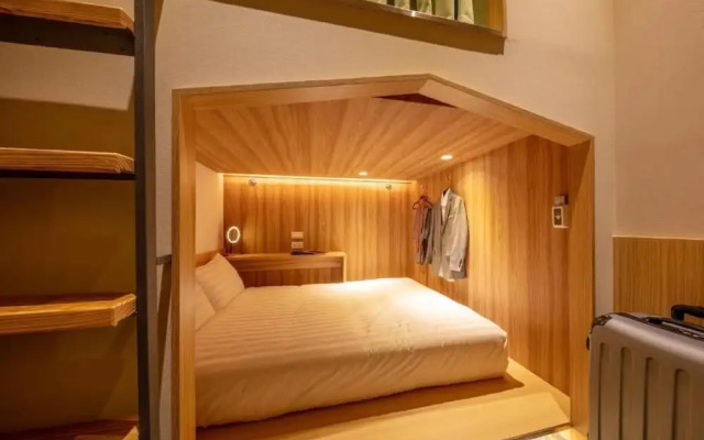 CHO Stay Capsule Hotel - Taoyuan Airport T2