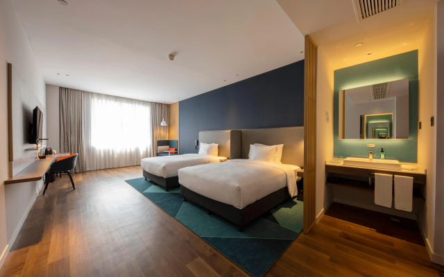Holiday Inn Express Shanghai Jiading New City by IHG