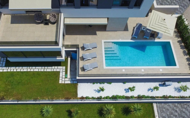 Villa Mirabela in Omis