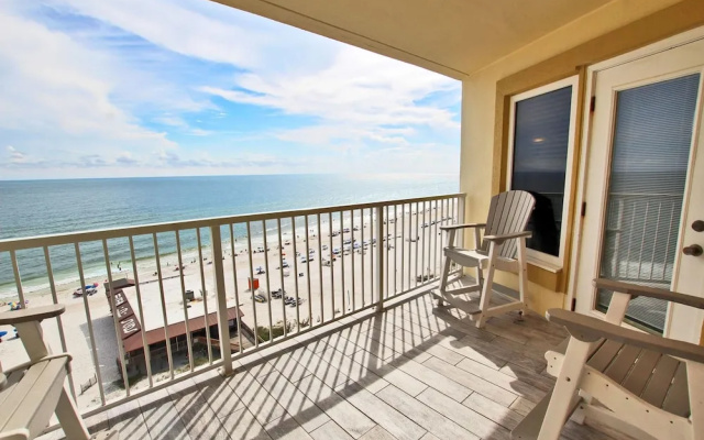 Boardwalk 1086 by Youngs Suncoast