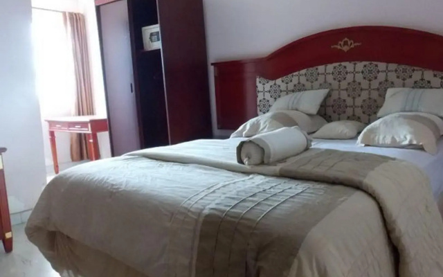 Gade Place Hotel