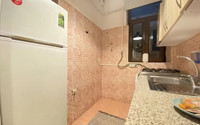 Sleek Flat With Central Location in Beyoglu