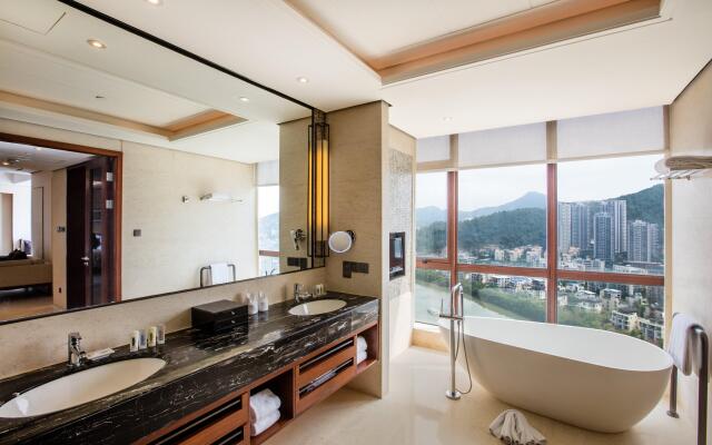 Crowne Plaza Sanya City Center by IHG