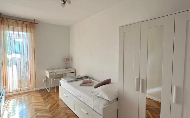 T-star, 2-bedroom apartment with magnificent beach view