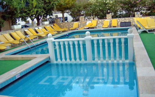 Budak Hotel