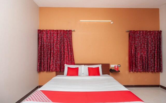 Sri Laya Guest House by OYO Rooms