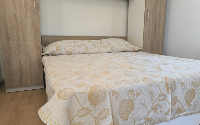 Serene Barbat Escape With Just Minutes From the Beach