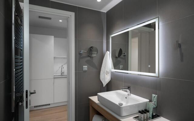 One Bedroom Apartment with Private Garden