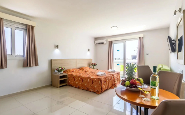 Paul Marie Hotel Apartments