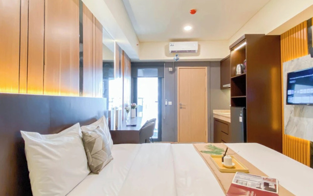 Chic And Cozy Studio At Meikarta Apartment