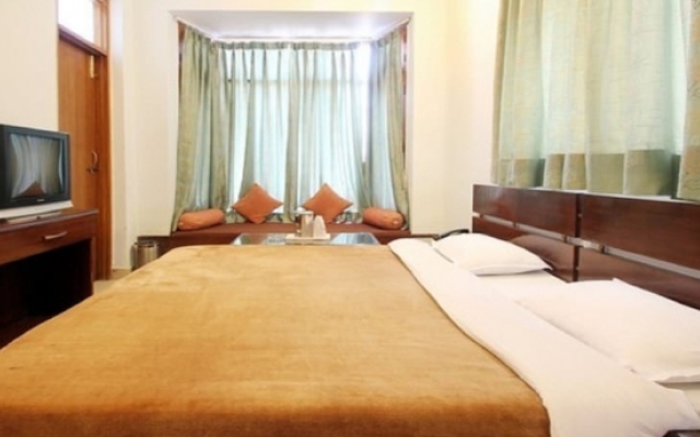 Hotel Majestic Oak Bush