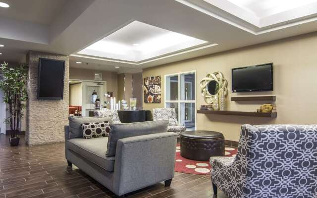 Comfort Suites Saskatoon