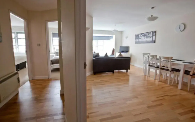 2 Bed 2 Bath Central Ipswich Parking 2nd Flr
