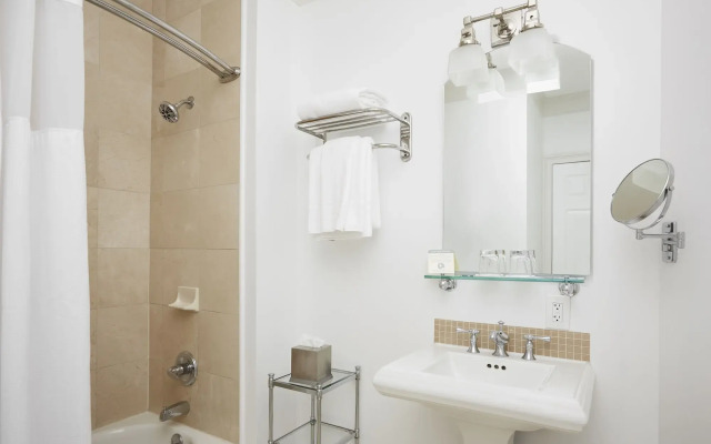 1715 on Rittenhouse, A Boutique Hotel