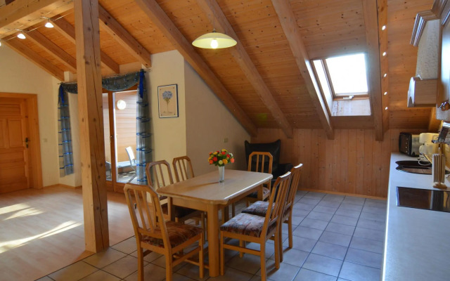 Restful Apartment with Sauna, bubble bath, Fitness Room, Balcony