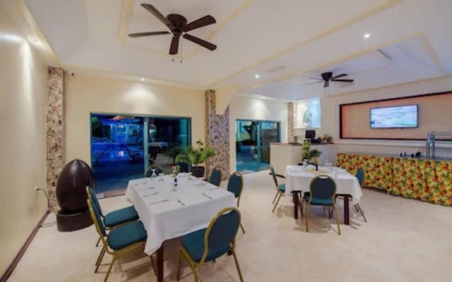 Aruwai Resort White H2O