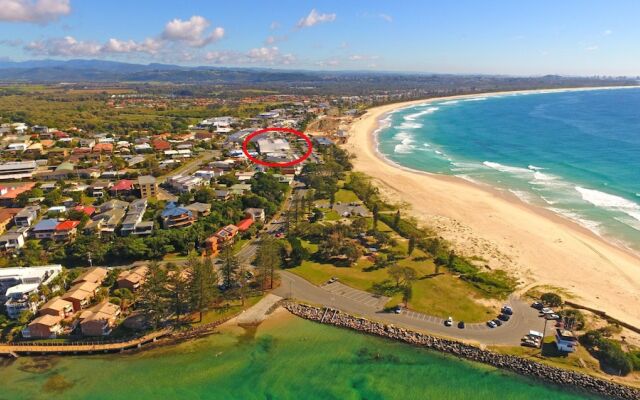 Azura Ocean View Holiday Apartment
