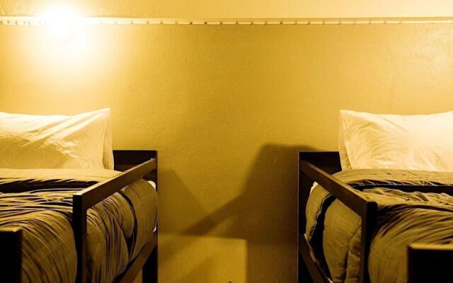 Stamp Hostel - Adults Only