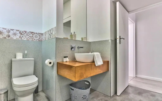 Family Home, WiFi, Patio, Secure Parking