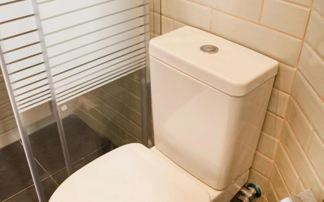 Central Comfy Modern Flat 2 bedrooms 2 bathrooms