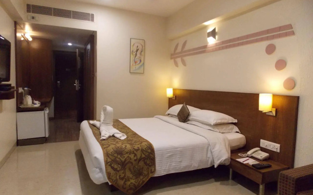 Silver Cloud Hotel & Banquets Ahmedabad