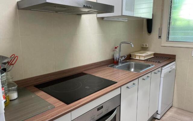 AJ-26 CALELLA DE PALAFRUGELL 6 Pax