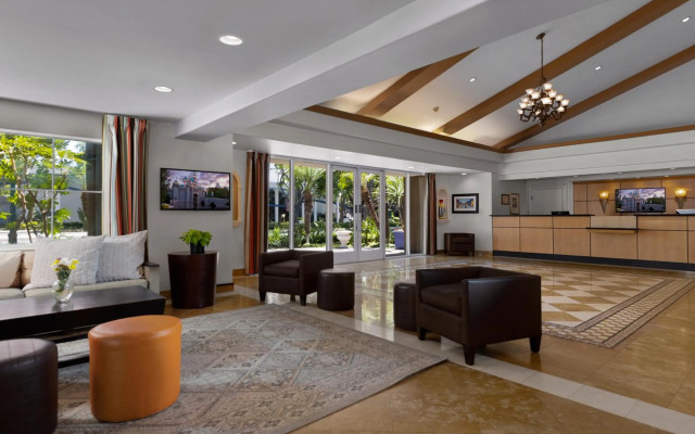 Anaheim Portofino Inn and Suites