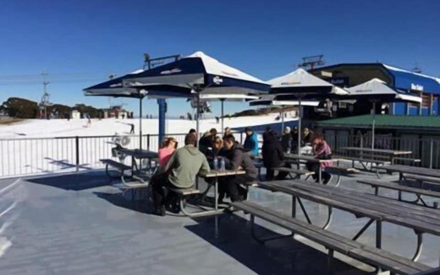 Arlberg Hotel Mount Buller