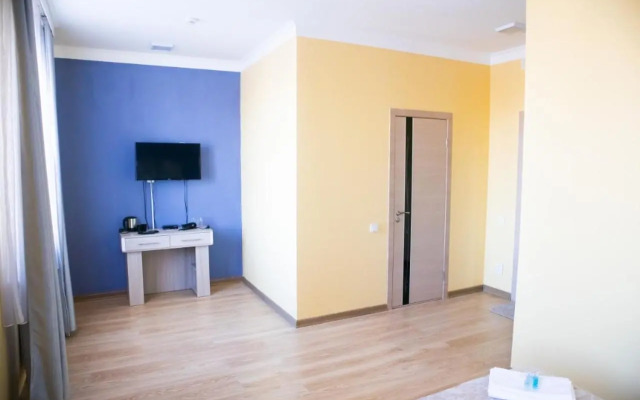 Sad Dolgoletiya Hotel
