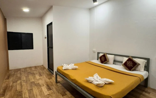 Lost Paradise A Social Hostel