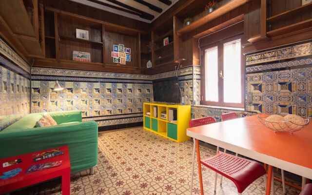 Arc House Sevilla - Hostel