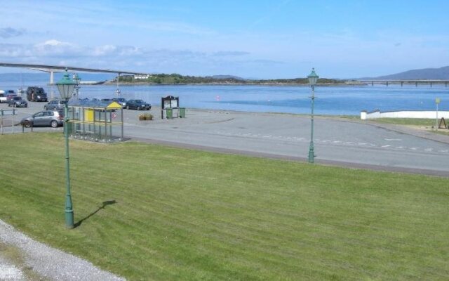 Taransay House