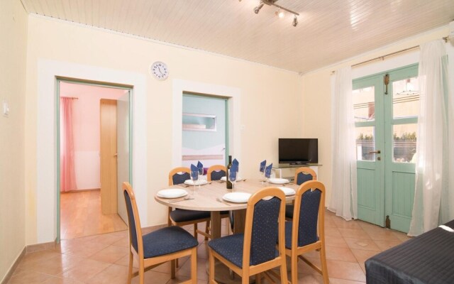 Amazing Home in Vinez With Wifi and 3 Bedrooms