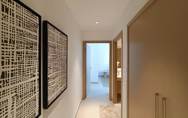 SuperHost- Incredible Apartment Floating Over Dubai Harbour