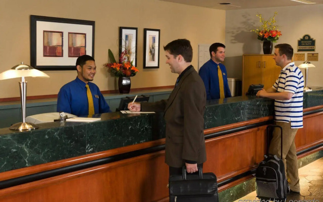 Best Western Plus Executive Inn