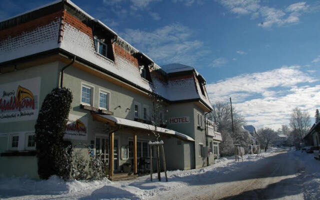 Mayers Waldhorn Hotel