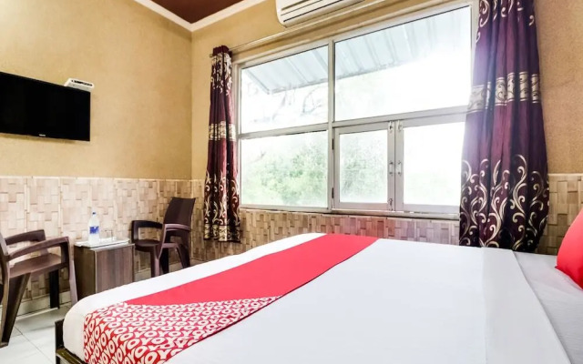 Hotel Arora by OYO Rooms