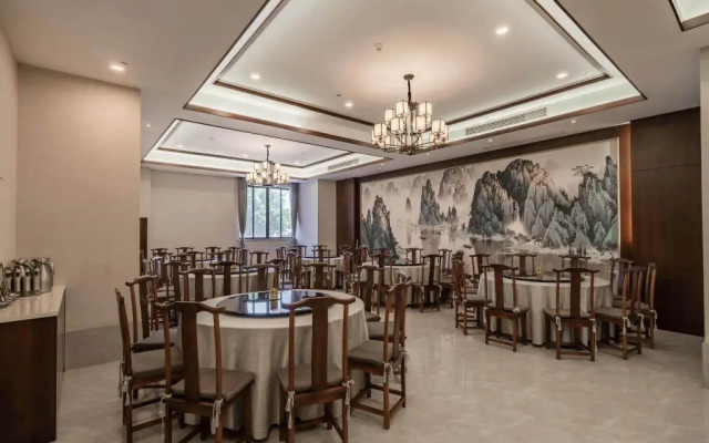 Vienna International Hotel