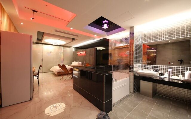 BrownDot Hotel Bong-Duk