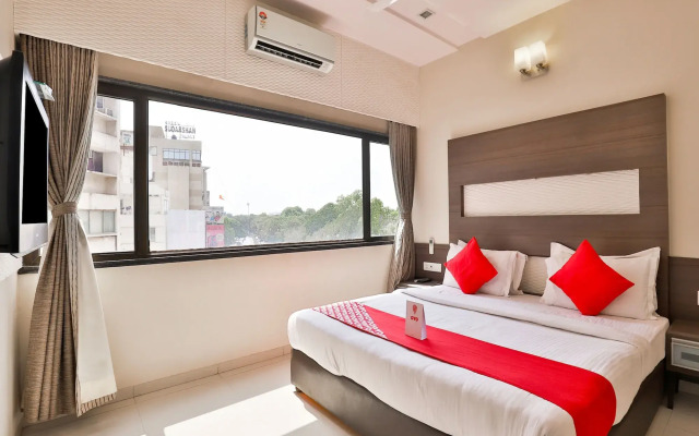 OYO 1271 Hotel Raajpath