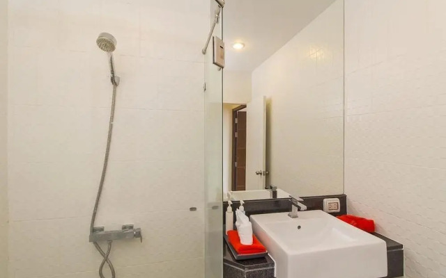 Chic Condo Karon by RESAVA