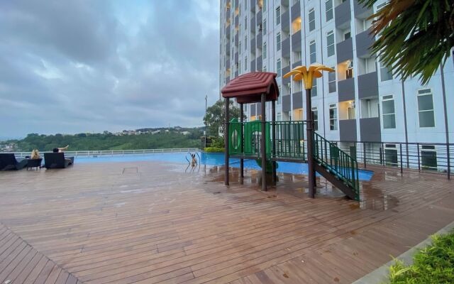 Comfortable 1Br Without Living Room At Amartha View Apartment