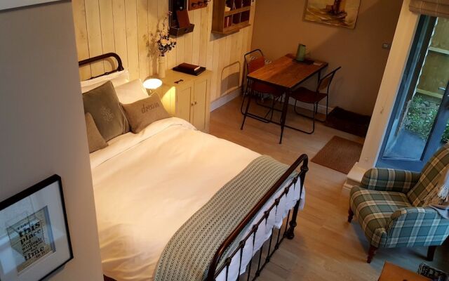 The Dorm Bed and Breakfast