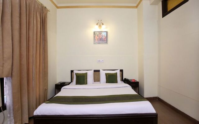 OYO 9736 Hotel Downtown Suites