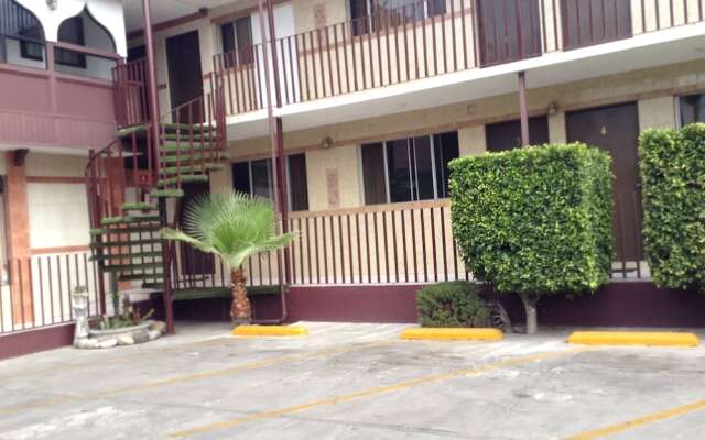 Hotel Sahara