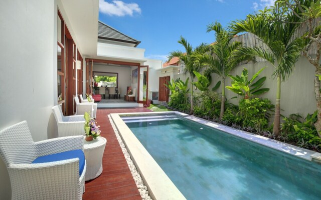 Lucia Villa Seminyak Beachside