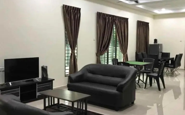 Family Homestay – Restaurant – Taiping